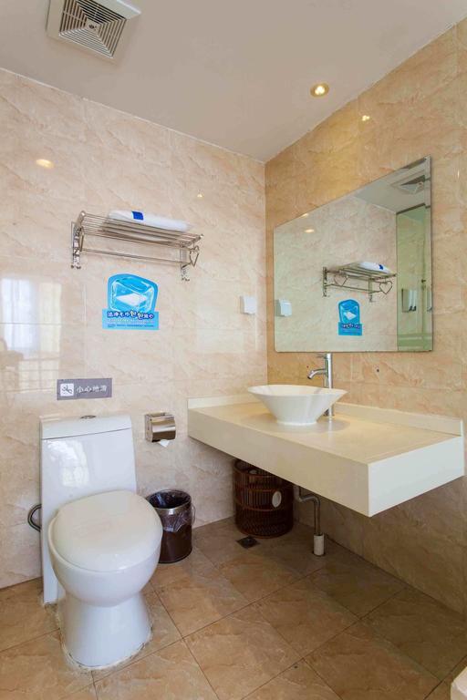 7Days Inn Guangzhou Shijing Jinbi Xincheng חדר תמונה