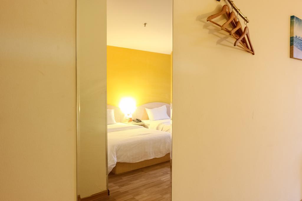 7Days Inn Guangzhou Shijing Jinbi Xincheng מראה חיצוני תמונה